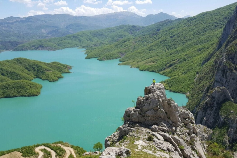 De Tirana: visite guidée d'une journée de Kruja et du lac Bovilla