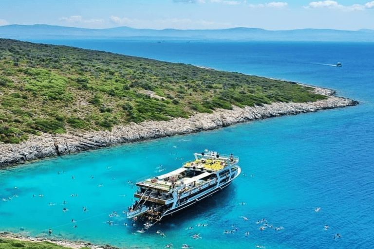 Från Izmir: Heldagsutflykt med båt runt Cesme med BBQ-lunch