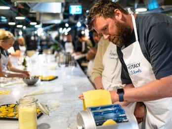 Milano: Pasta- og gelato-kurs i små grupper med ubegrenset vin