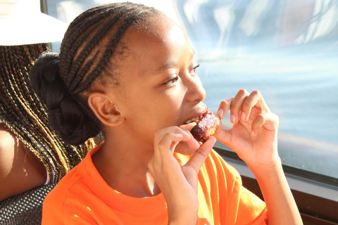 Hartbeespoort Dam: The Luxury Alba Boat Cruise with Food Hartebeespoort Dam: The Alba Lunch Boat Cruise with Food