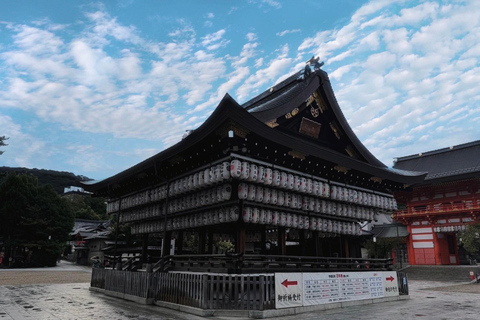 Tour privato di Kyoto in prima serata: I principali luoghi di interesse in mezza giornata