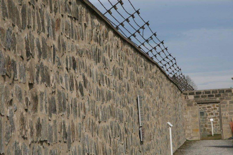 Vienna: Private tour Mauthausen and Linz