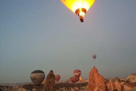 Vanuit Izmir: Hierapolis en Pamukkale Tour met gids