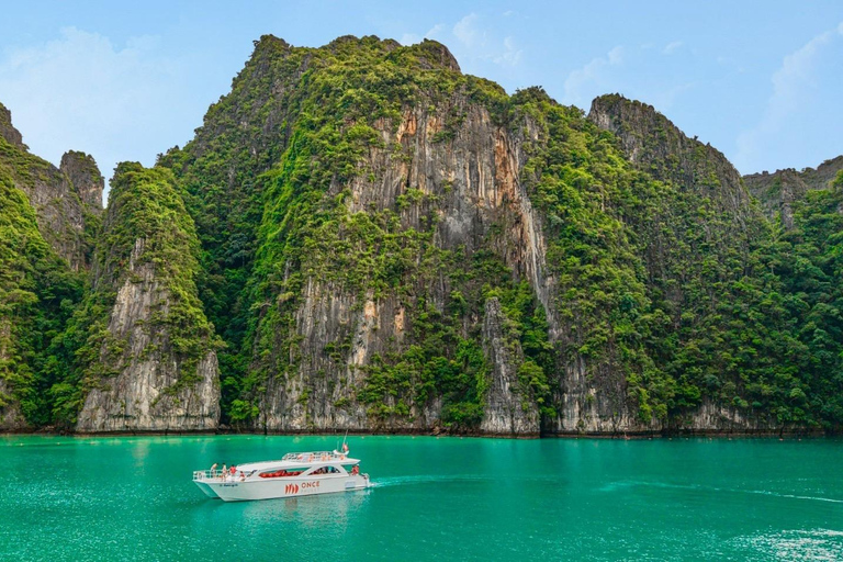 Phuket: Phi Phi Islands Day Trip with Meals & Transfer