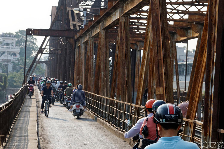 Hanoi City Walking Tour with Hidden Gems and Train Street