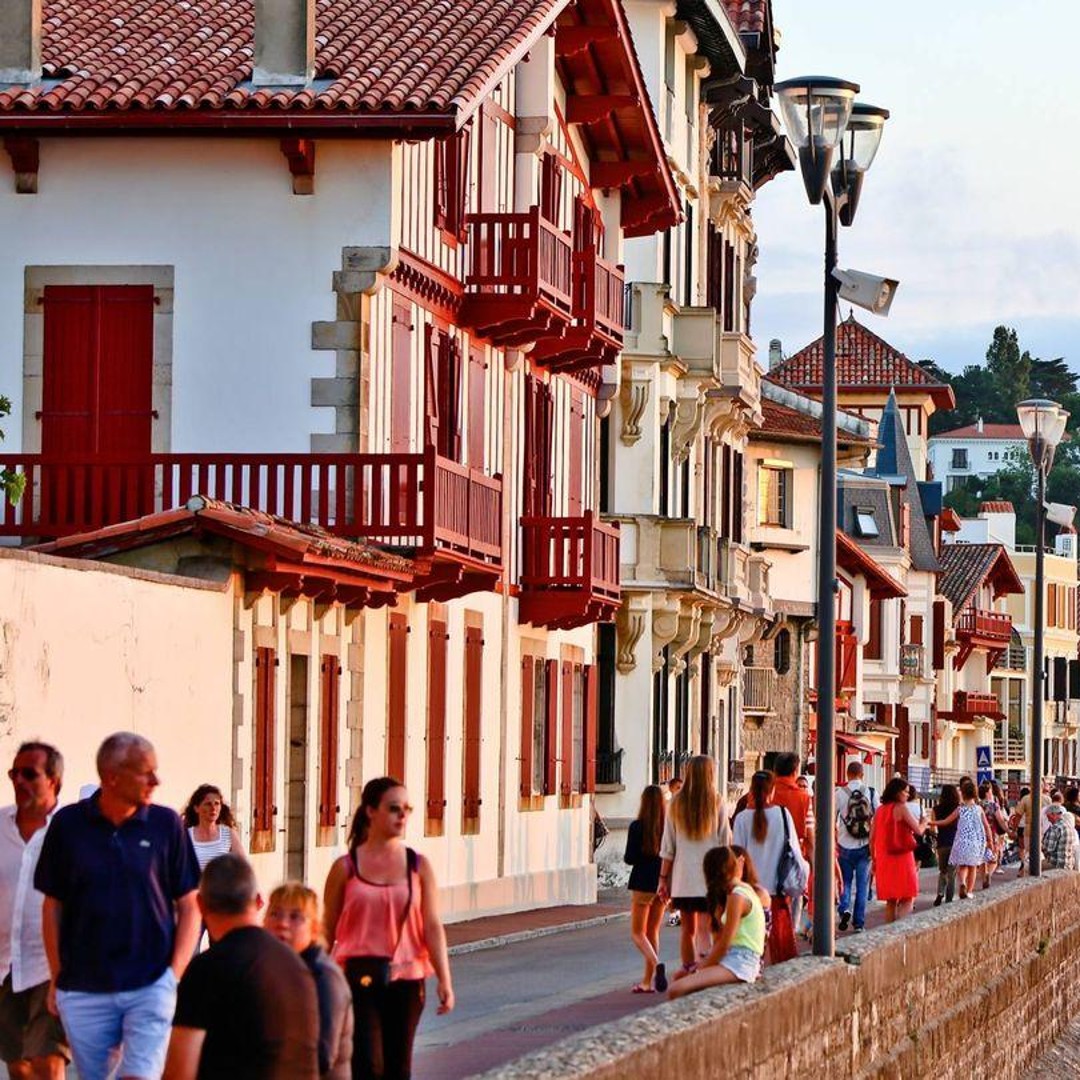 Colagem de mídia