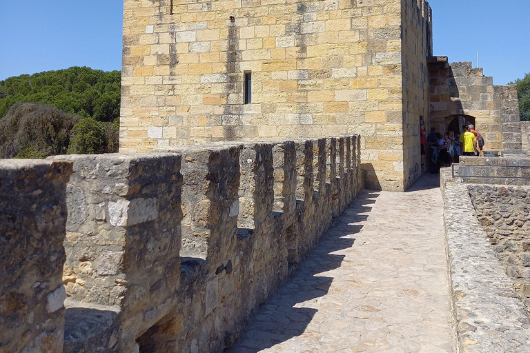 Lisbon: São Jorge Castle Skip-the-Line Ticket + Audio Guide Lisbon: São Jorge Castle Entry Ticket with Audio Guide