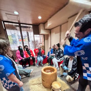 Osaka: Traditional Mochi Pounding Experience with Tasting
