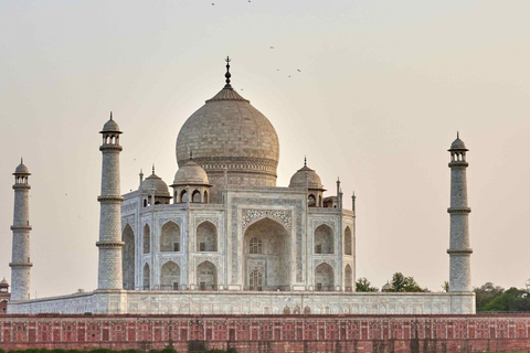 Same Day Agra Tour From Delhi Same Day Agra Tour From Delhi with Car, Guide and Entrances