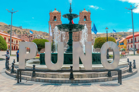 Puno: Guided Walking Tour with Huajsapata Viewpoint