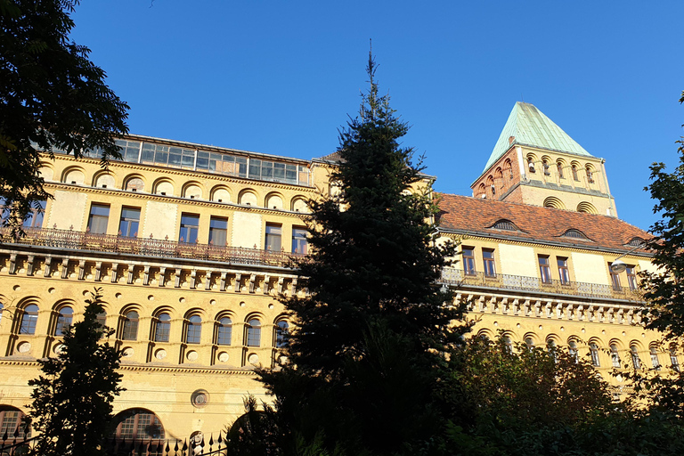 Wrocław differently – unknown alleys of the city (2 hours) Wrocław differently – unknown alleys of the city