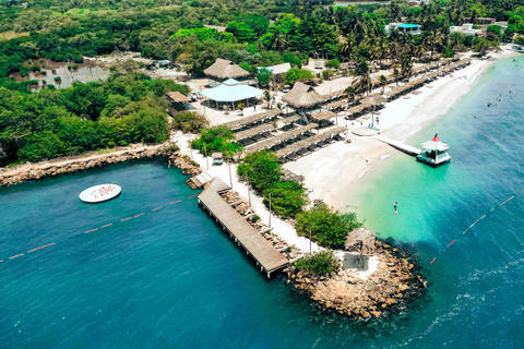 Cartagena: Private Island Romantic Dinner with Boat Transfer