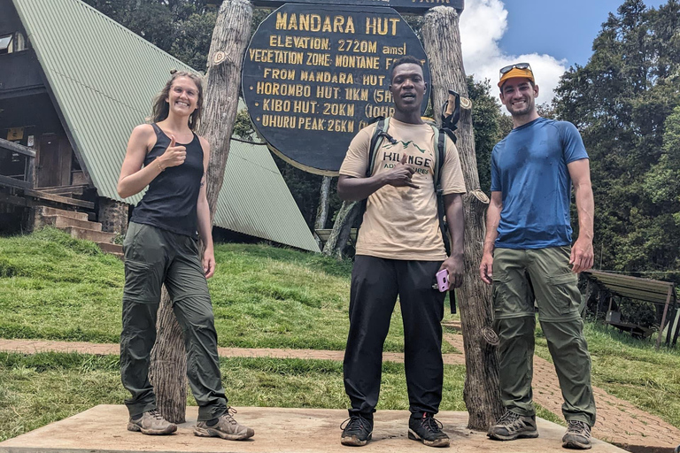 1-tägige Kilimanjaro-Wanderung über die Machame Route AbenteuerPerfekte 1-Tages-Kilimanjaro-Wanderung über die Machame-Route