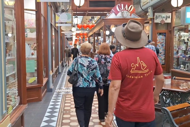 Adelaide: Guided Ultimate Walking Tour with Drink and Snack