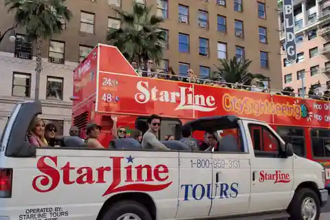 LA: Hop-On-Hop-Off Audioguide & Celebrity Homes Paket