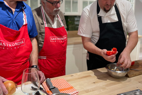 Bilbao: Traditioneller baskischer Kochkurs mit Weinverkostung