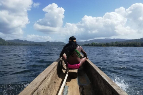 Panama City: Embera Village Day TourEmbera day tour for 3 adults