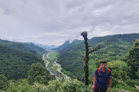 Pokhara: dagwandeling naar het Australische kamp en het dorp Dhampus