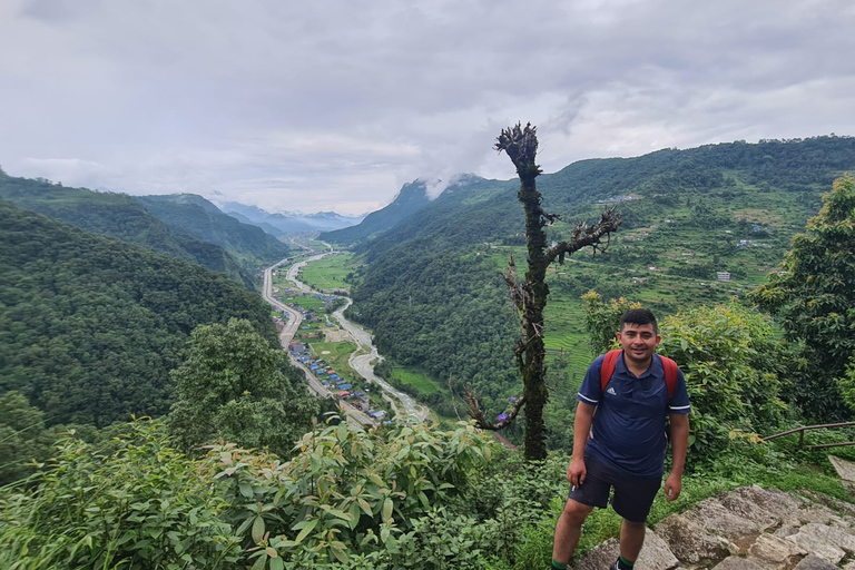 Pokhara: dagwandeling naar het Australische kamp en het dorp Dhampus