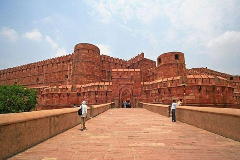 Agra Three World Heritages Sites Tour From Goa with FlightsPick up+drop off+Car+Hotel+Guide+Monument tickets