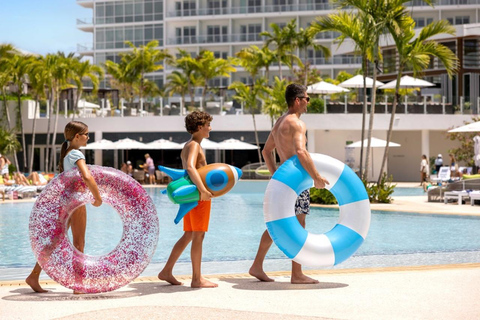 Fort Lauderdale: Pier Sixty-Six Resort Pool Day Pass