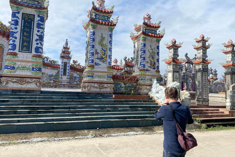 Hue till Hoi An med bil via An Bang-kyrkogården - spökenas stad