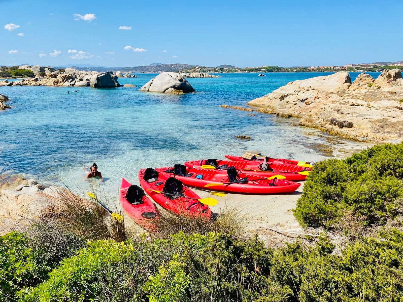 Kajaktour La Maddalena mit Schnorcheln und typischem Aperitif