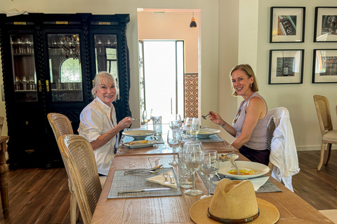 From Porto: Douro Valley Private Tour w/ 3 Wineries & Lunch Douro Valley Authentic Tour w/ 3 wineries & lunch in French