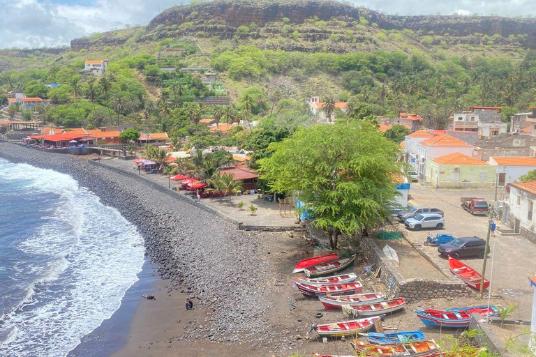 Praia City: Old Town Tour with Local Rum Experience Cidade da Praia: Old Town Tour with Local Rum Experience