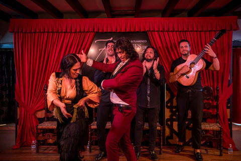 Granada: Jantar com Paella num Terraço do Albayzín e Flamenco ao Vivo