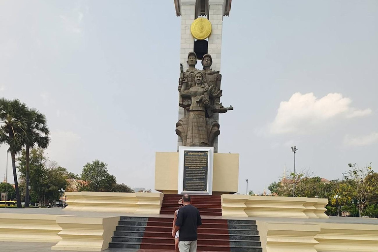 Phnom Penh: 11 Highlights 3-Hour Express Tour by Tuk-Tuk Phnom Penh: 11 Hidden Gems 3-Hour Tour - Flex Start Time