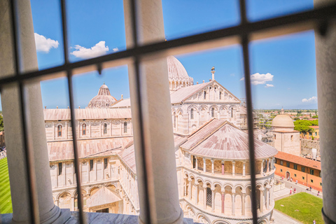 From Florence: Pisa Guided Day Tour Round-trip Guided Transfer Only