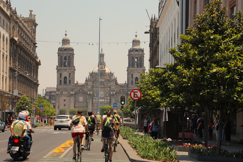 Mexico City: Architecture Bike Tour with Tacos