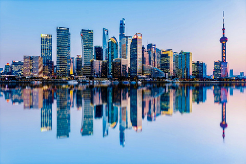 Shanghai Sunset Walk: Historic Bund to Cyberpunk Skyline Private VIP Tour (English & French)