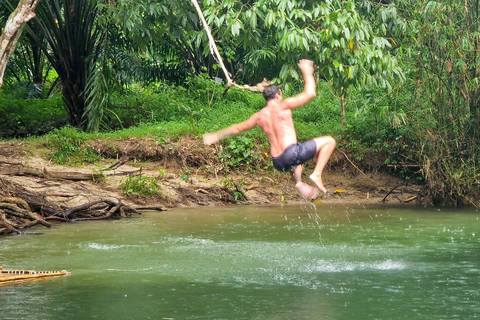 Khao Lak: Jangada de Bambu, ATV e Tour Particular das Tartarugas MarinhasKhao Lak: Tour particular com jangada de bambu, ATV e tartarugas marinhas