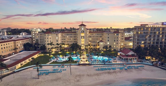 Nassau: British Colonial Hotel Pool & Beach Day Pass