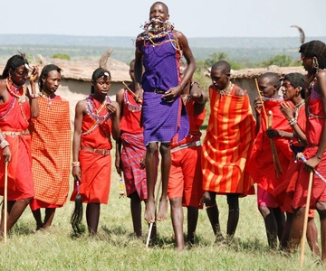 Zanzibar: tour del villaggio Maasai con crociera in Dhow al tramonto