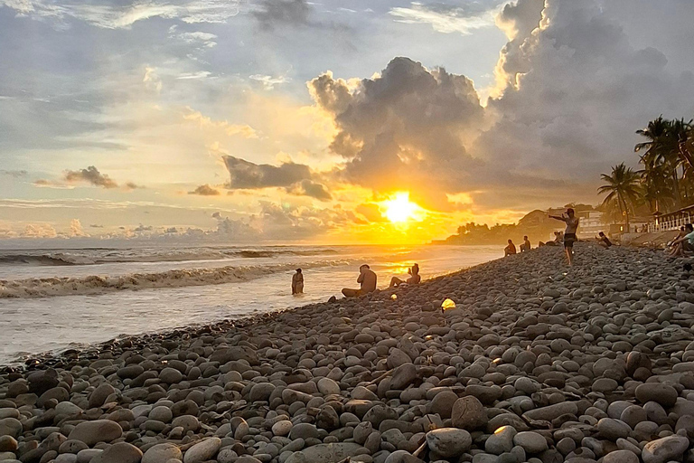 La Libertad Beaches Tour with MealsPicnic Incluided