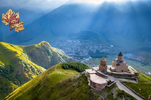 Von Tbilissi nach Kazbegi, Ananuri, Gudauri - ein toller Trip!Kazbegi: Natur, Geschichte und Berge für dich