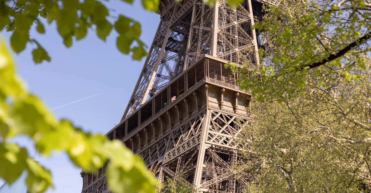 Afbeelding 1 van Parijs: Madame Brasserie in de Eiffeltoren – 3-gangenlunch om 13:30 uur