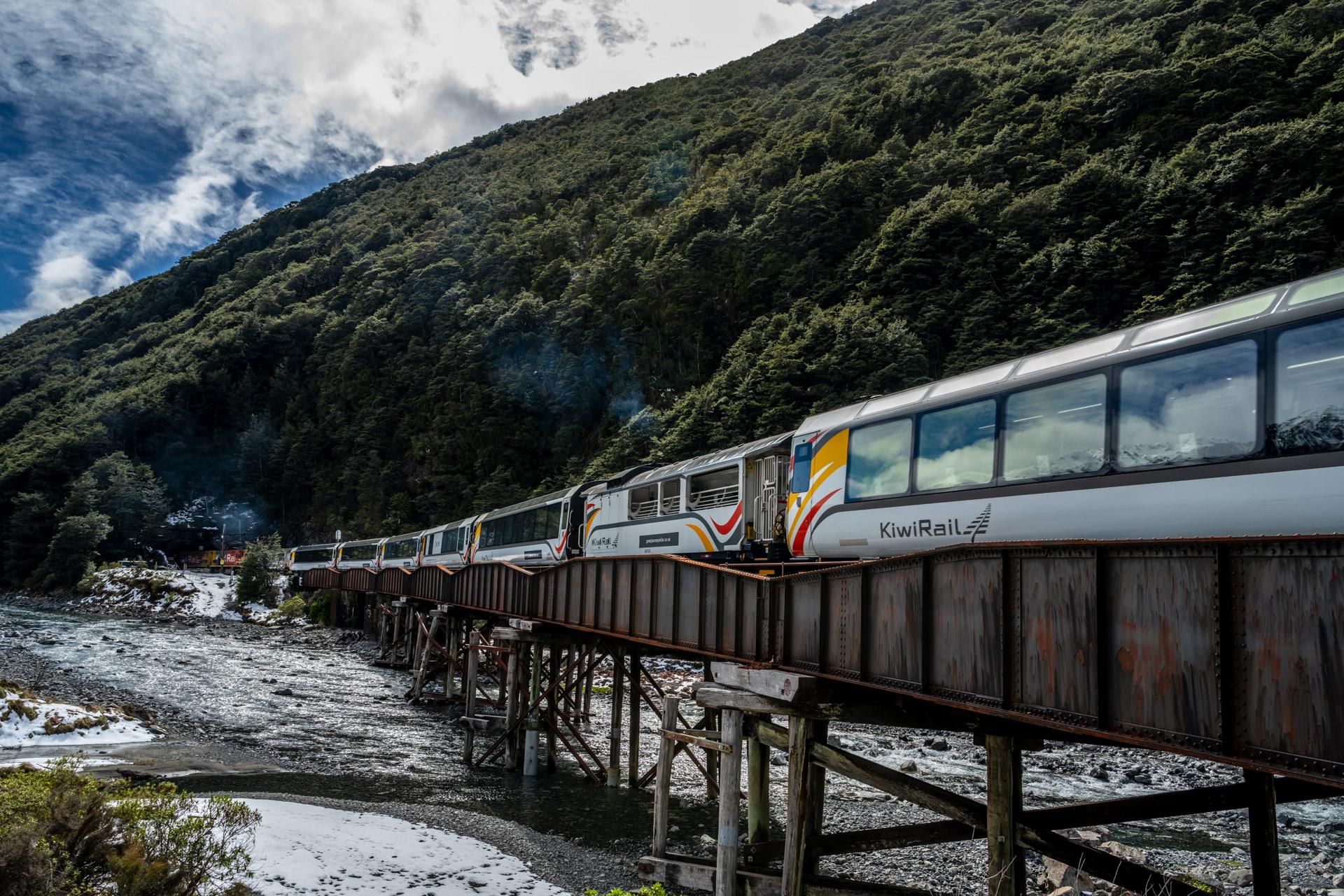 Christchurch: Arthur’s Pass + Panorama-Zugfahrt mit dem TranzAlpine