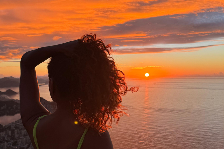 Dawn at Morro Dois Irmãos Sunrise at Morro Dois Irmãos