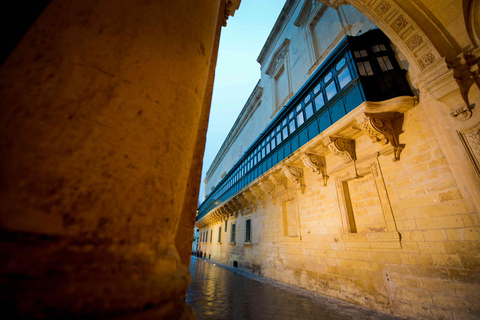 Valletta: Evening Walking Tour with a Local Guide