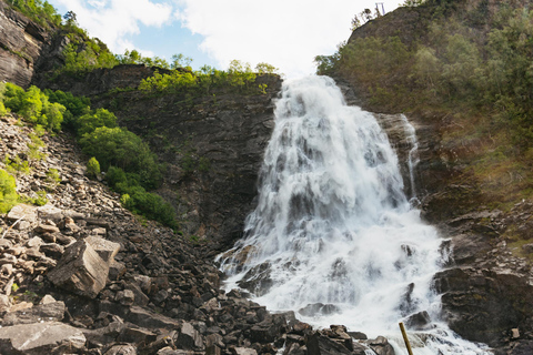 Bergen: Waterfalls of Hardangerfjord Guided Tour