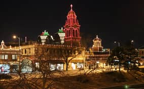 Magical Kansas City Christmas Stroll