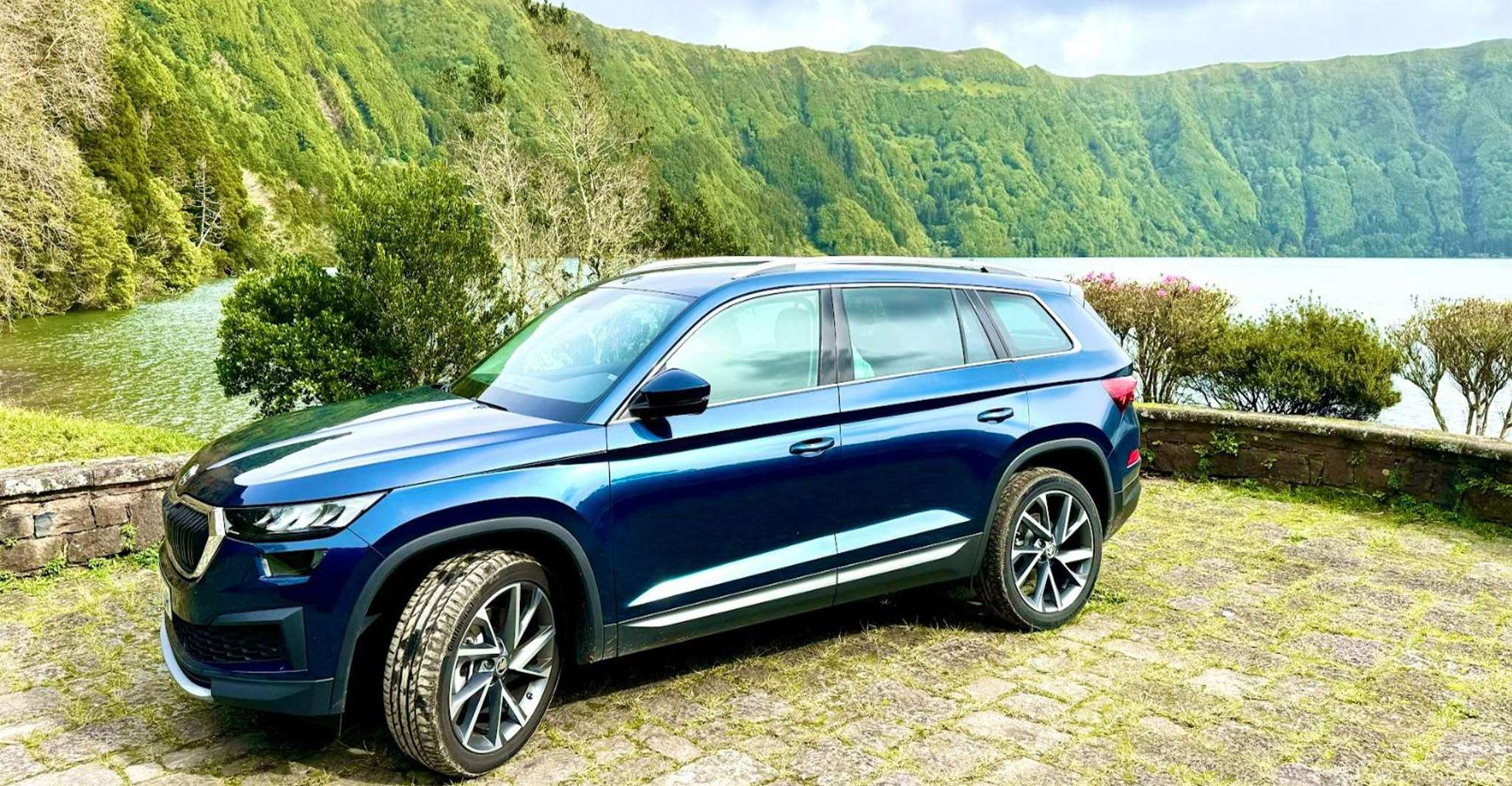Visite privée de la journée entièrement par SUV - toute l'île avec déjeuner - Housity