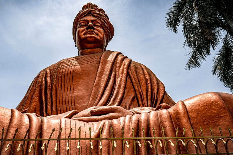 Desde Delhi: excursión de 1 día a Raipur y Rajim con vuelos