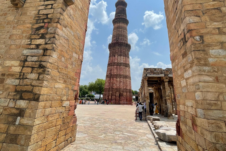 From Delhi Airport: Layover Guided Old &amp; New Delhi TourFull Day New &amp; Old Delhi Tour With Car, Guide &amp; Entry Fees