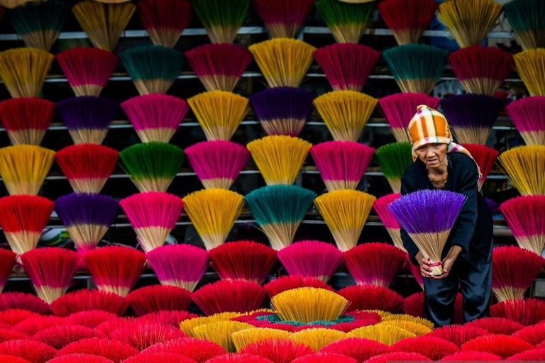 Desde Hue : Tour de la ciudad de un día completo con viaje en barco y almuerzoGrupo pequeño