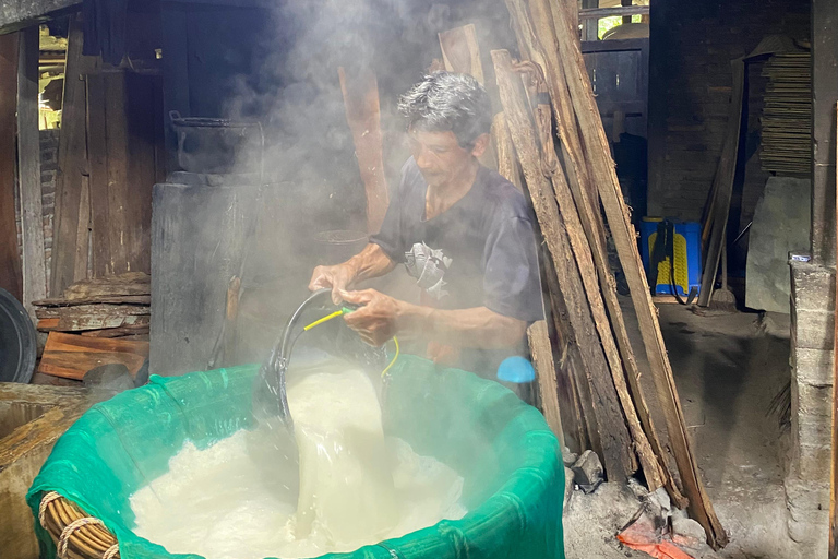 Borobudur Temple Climb Ticket, Sunrise and Village Tour From Borobudur: Sunrise, Borobudur Temple, and Village Tour